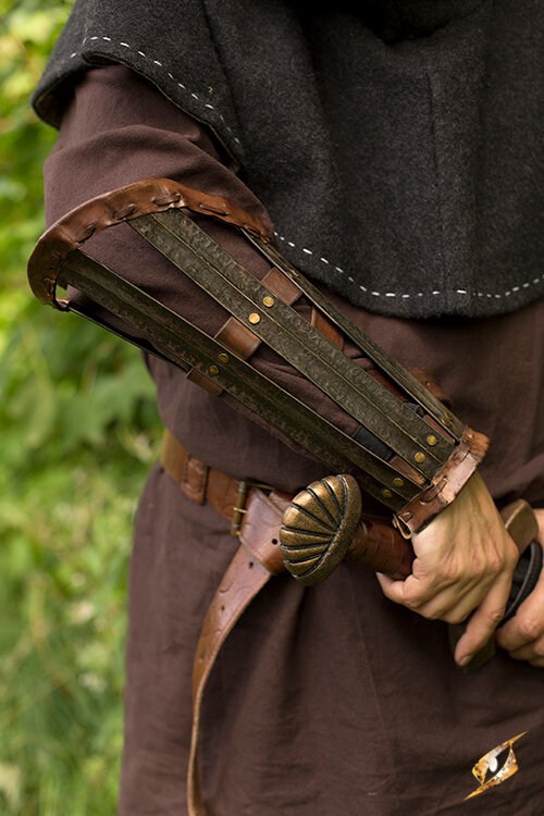 Viking Gauntlets - Viking Leather Bracers – Calimacil