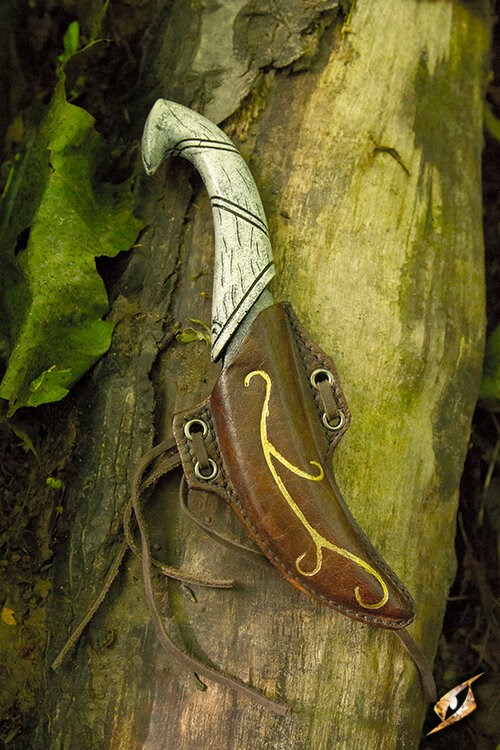 Elven Throwing Knife & Holder Product image