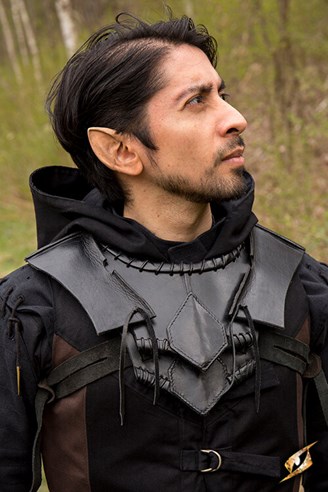 Dark Elf Gorget Dark Elf Gorget